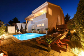 Poolincluded - Villa Belissima, Pridraga